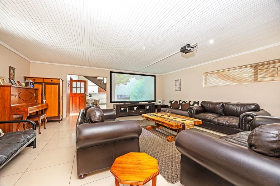 3 Bedroom Property for Sale in Welgelegen Western Cape